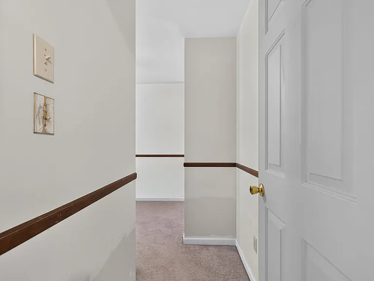 8 Cypress Dr — Photo 21
