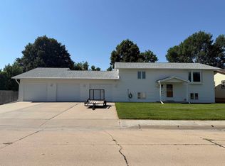 2508 WRIGHT AVE, North Platte, NE 69101