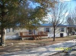 4657 County Farm Rd, Blackshear, GA 31516