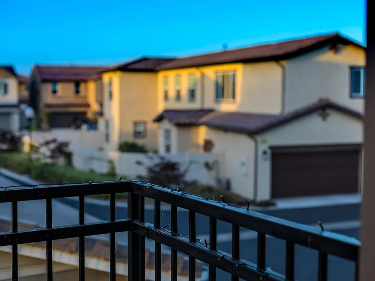 3400 N Oxnard Blvd — Photo 14