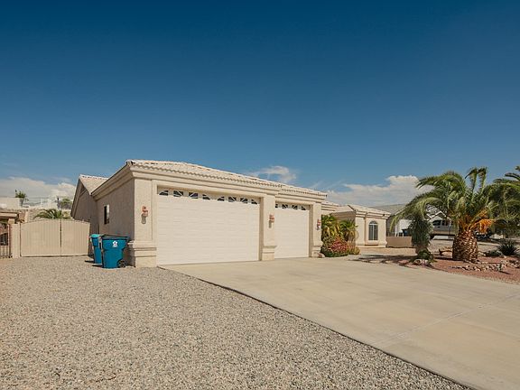 3rd image of 1420 Catherine Dr