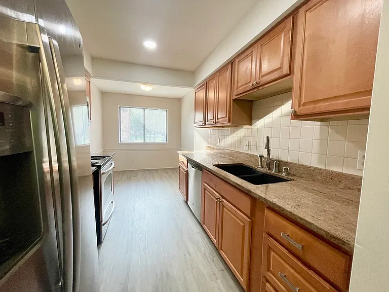 4608 Laurel Club Cir — Photo 7