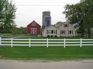 7493 E Hales Corner Rd, Stillman Valley, IL 61084