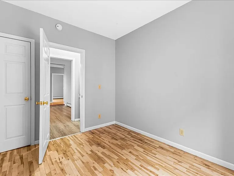 158 Main Street — Photo 8