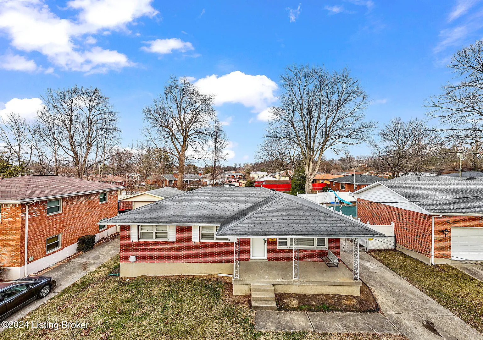 4329 Naneen Dr photo 1