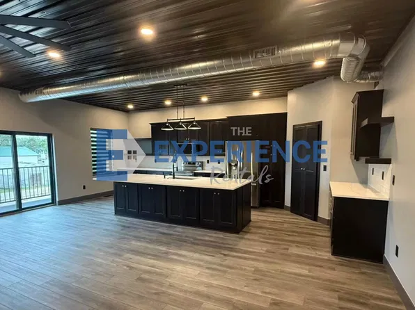624 Broadway St, Centerville, SD 57014
