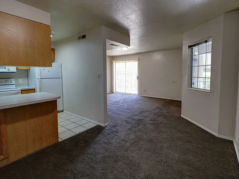 1273 Riverside Ave #11 — Photo 5