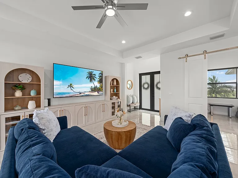 3319 Tropicana Pkwy W — Photo 3