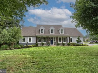 595 Sand Hill Rd, Hershey, PA 17033