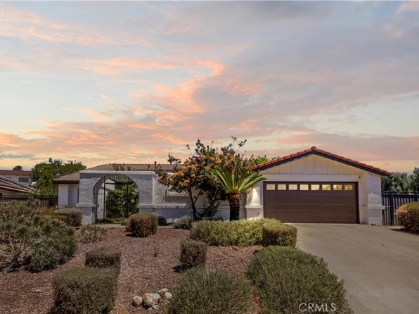 208 Armstrong Dr, Claremont, CA 91711