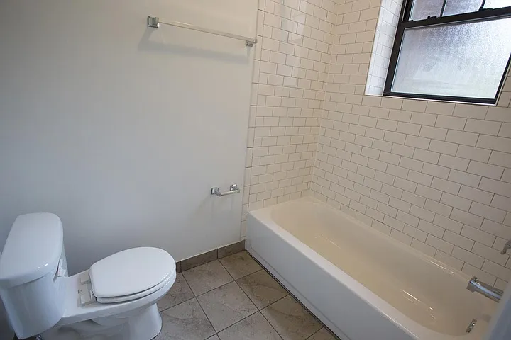 5202-5210 S. Cornell Avenue — Photo 49