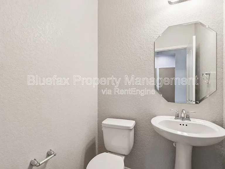 13840 Tribeca — Photo 16