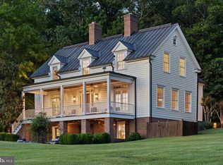 7295 Dudie Rd, Marshall, VA 20115