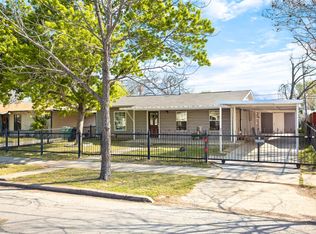 226 E Hutchins Pl, San Antonio, TX 78221