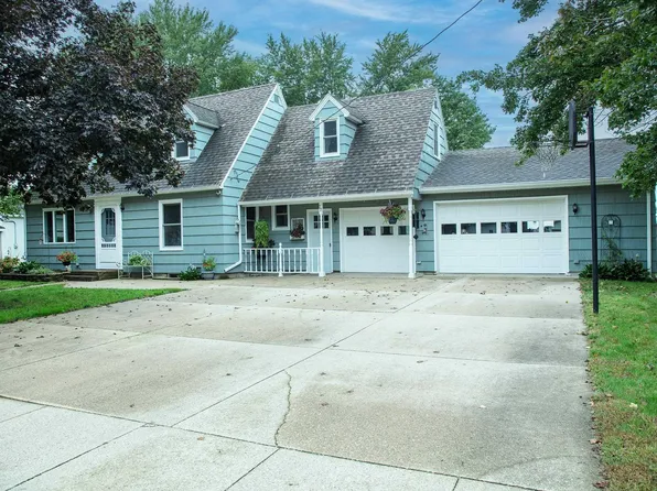 77 Monroe St, Nashua, IA 50658