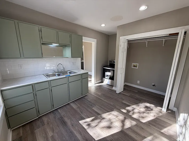 134 Geneva St — Photo 11