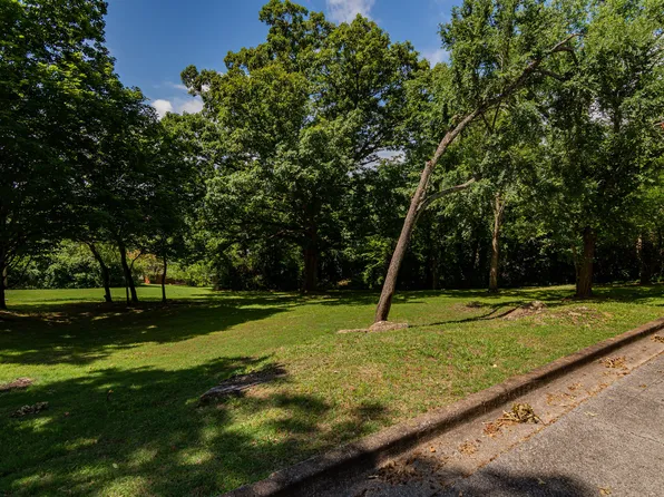 000 Ellison Avenue, Branson, MO 65616