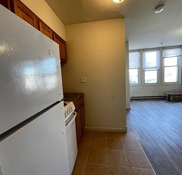 317 S 60th St #1 — Photo 4