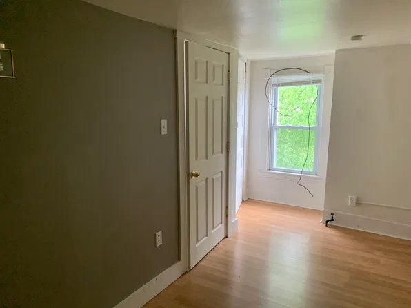 230 Robinson St, Pittsburgh, PA 15213