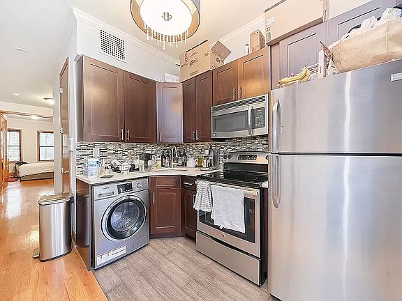 3rd image of 676 9th Ave APT 2S