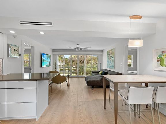 2nd image of 568 12th AVE S #568