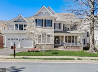 7232 Farr St, Annandale, VA 22003