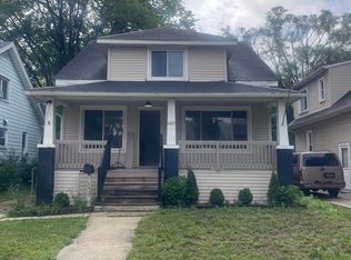 6469 Westpoint St, Taylor, MI 48180
