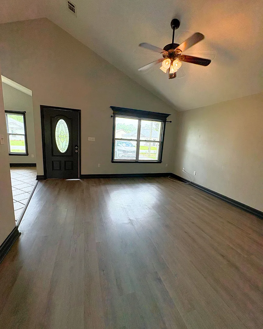 3 Bedroom Home Available Now! — Photo 4