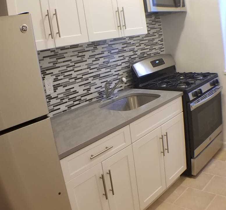 1st image of 95 W 195th St APT 1A