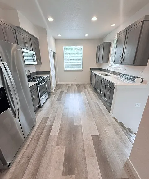 3286 SW 179th Ter — Photo 6