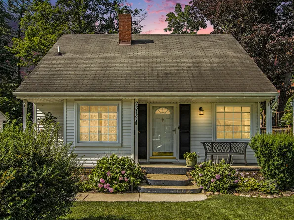 2318 Waverly St, Kalamazoo, MI 49006