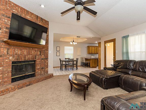 2nd image of 2205 Country Meadows Dr