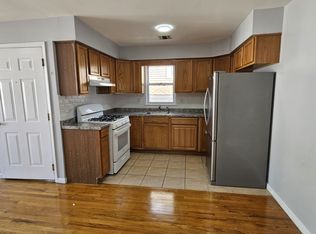 321 Forrest St #2, Jersey City, NJ 07304