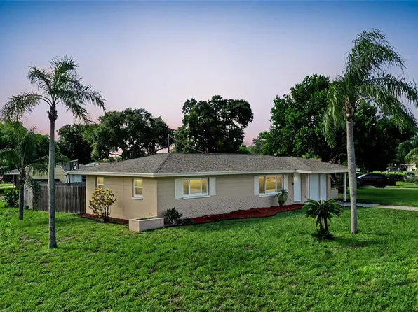 6947 114th St, Seminole, FL 33772