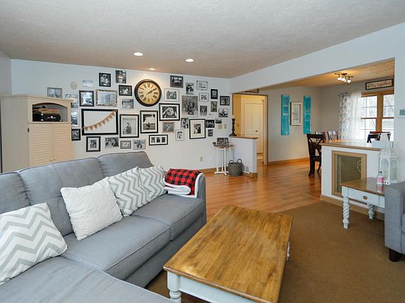 765 Woodlea Dr-105