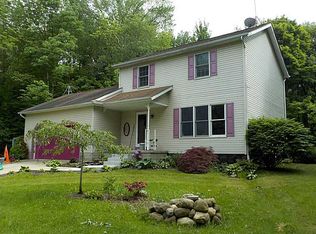 9139 Palmer Rd, North East, PA 16428