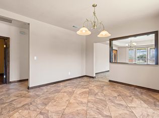 322 W Willingham St, Cleburne, TX 76033