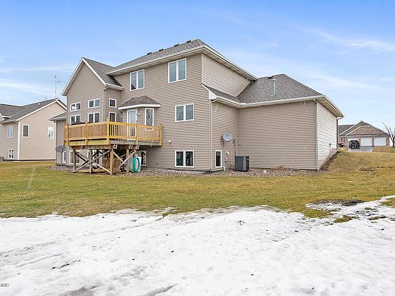 5th image of 2651 Air Park Dr