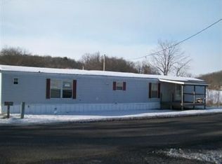 11 Arrow Rd NW, Carrollton, OH 44615