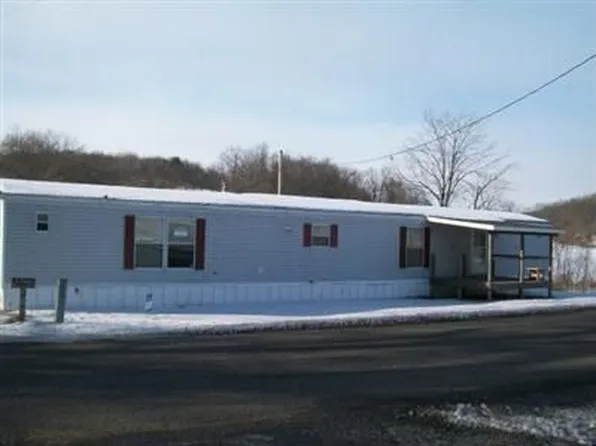 11 Arrow Rd NW, Carrollton, OH 44615