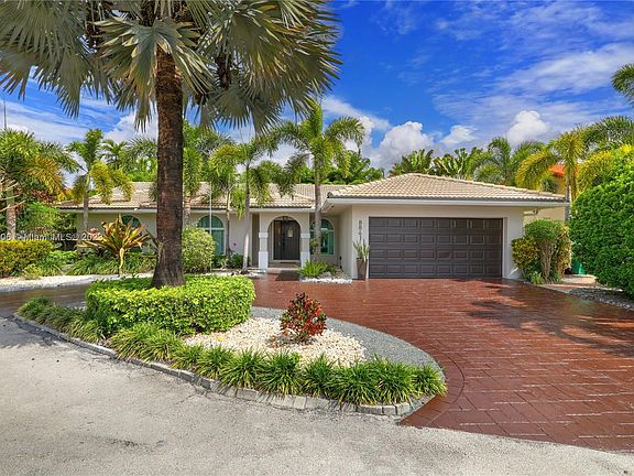 2nd image of 8841 SW 58th St