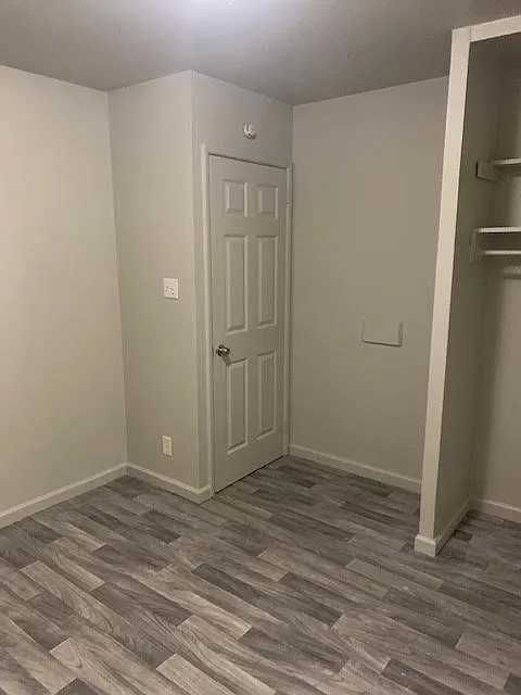 3 bed, 913 sqft, $1,300 — Photo 4