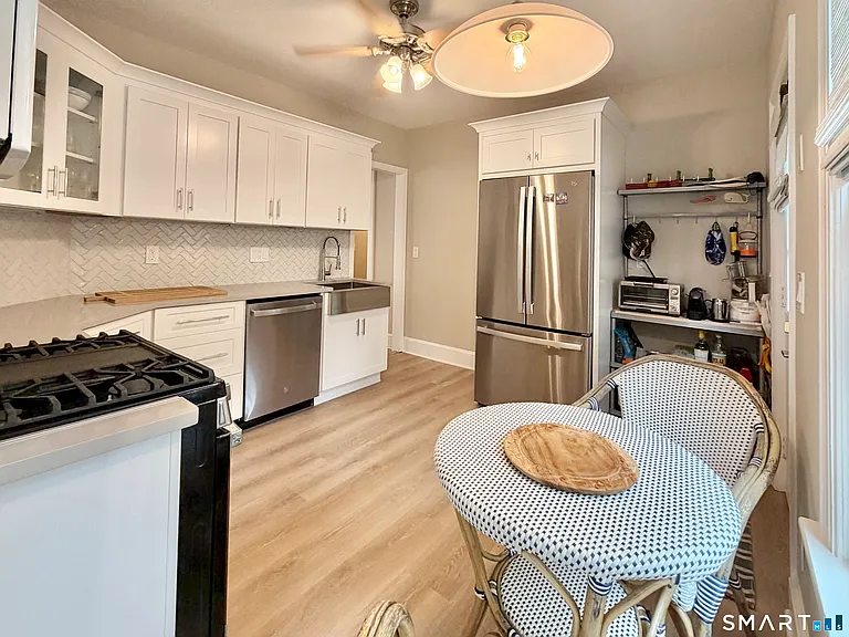 38 Gregory Blvd — Photo 6