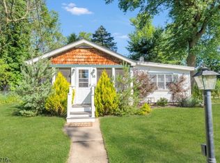 55 Laurelton Rd, Parsippany, NJ 07054