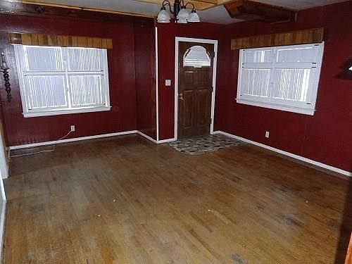 2nd image of 1637 Alderson Ave