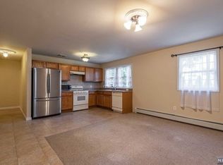 126 Prospect St, Paramus, NJ 07652