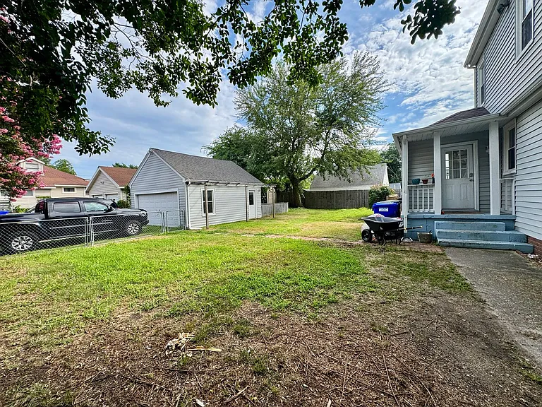 9251 Atwood Ave — Photo 51