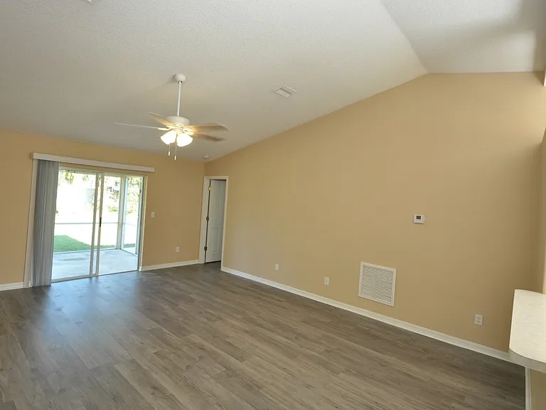 23 Primrose Ln — Photo 10