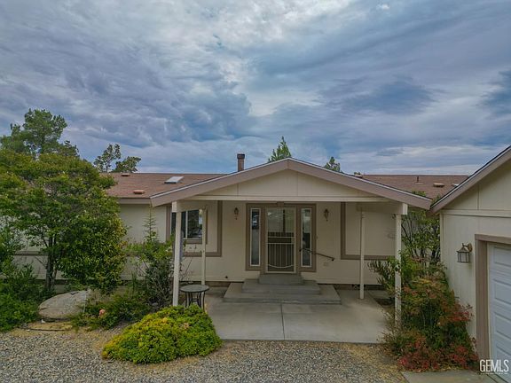 5th image of 1120 Sierra Vista Dr