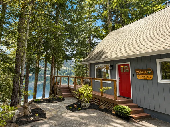 241 N Deer Ln W, Hoodsport, WA 98548